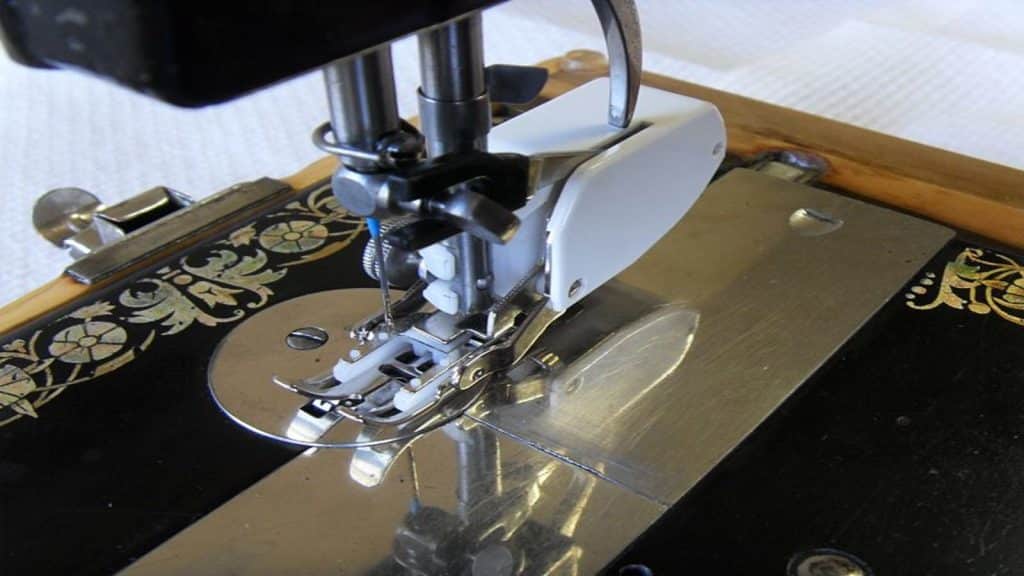 How to Use a Walking Foot Sewing Machine